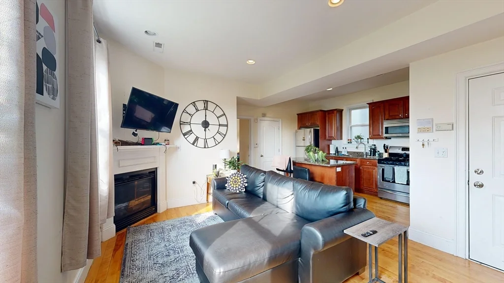 2 bed, 1 bath apartment for rent at 232 Gold St Unit 2, South Boston — photo 2 of 17