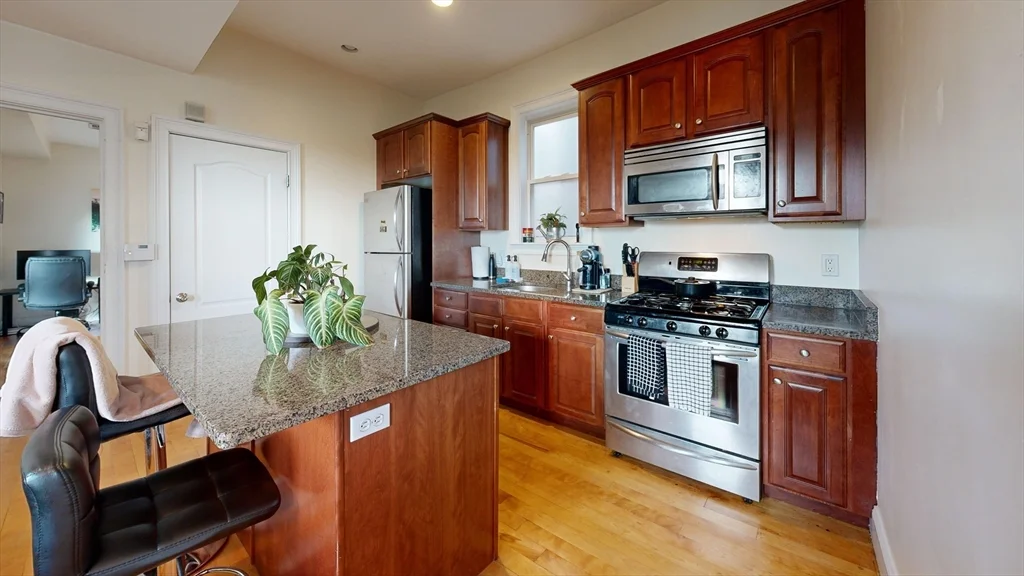 2 bed, 1 bath apartment for rent at 232 Gold St Unit 2, South Boston — photo 7 of 17