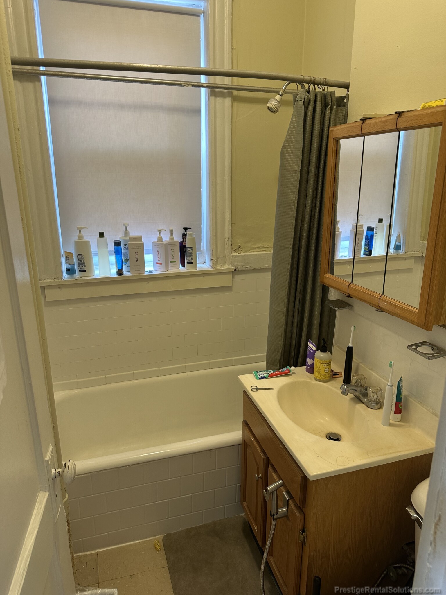 1 bed, 1 bath apartment for rent at 232 Kelton St Unit 17, Allston — photo 9 of 14