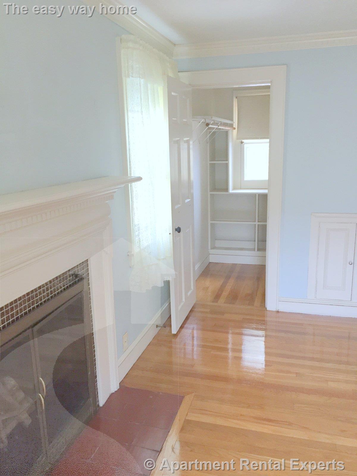 3 bed, 1 bath apartment for rent at 232 Main St, Tufts — photo 3 of 24
