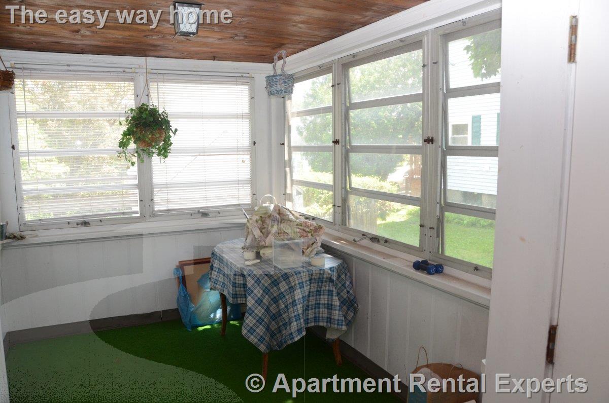 3 bed, 1 bath apartment for rent at 232 Main St, Tufts — photo 17 of 24