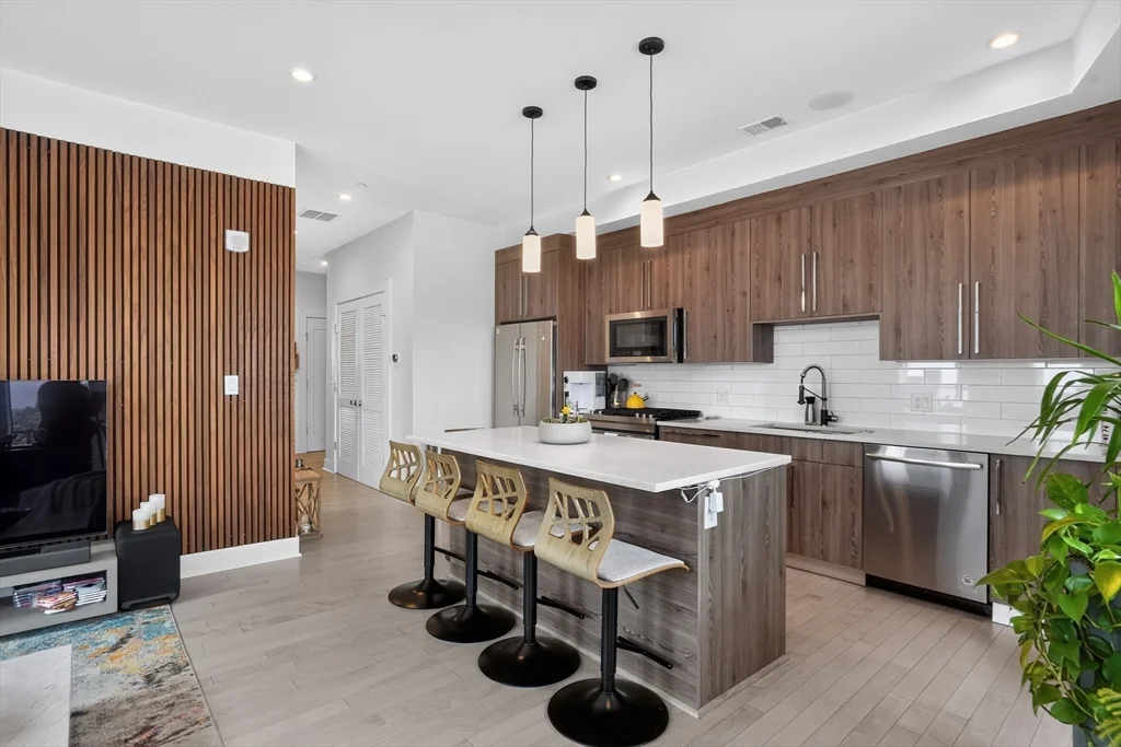 2 bed, 2 bath apartment for rent at 232 Old Colony Ave Unit 405, South Boston — photo 6 of 14