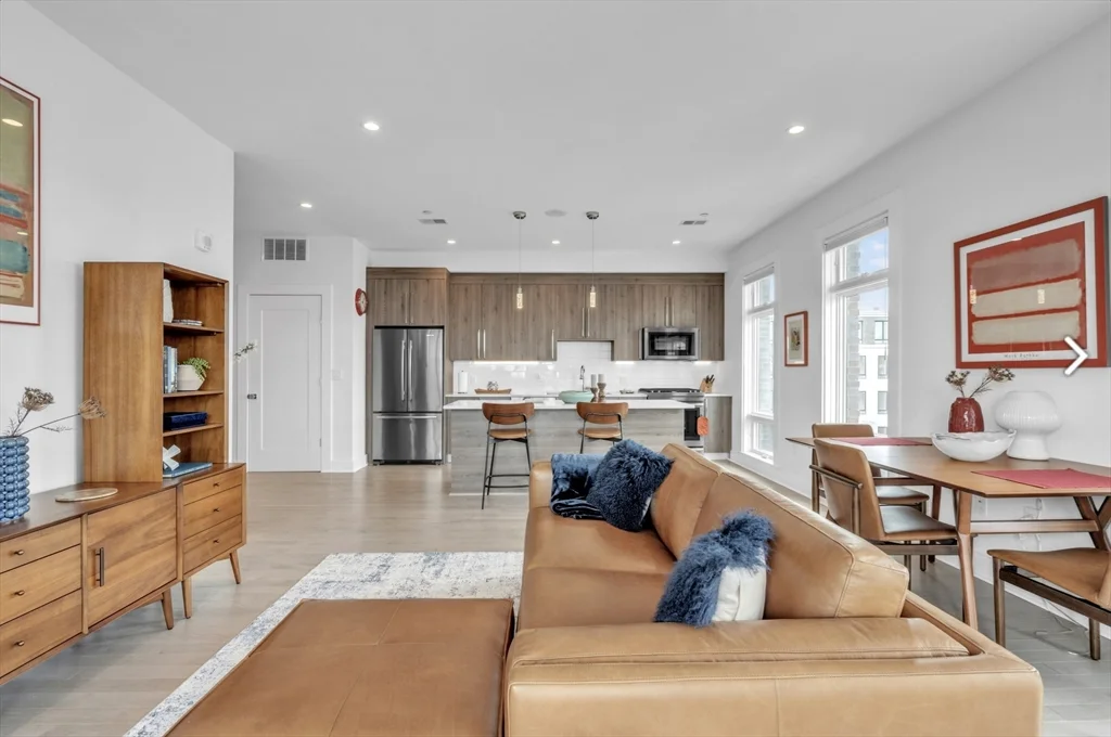 2 bed, 2 bath apartment for rent at 232 Old Colony Ave Unit 504, South Boston — photo 2 of 17