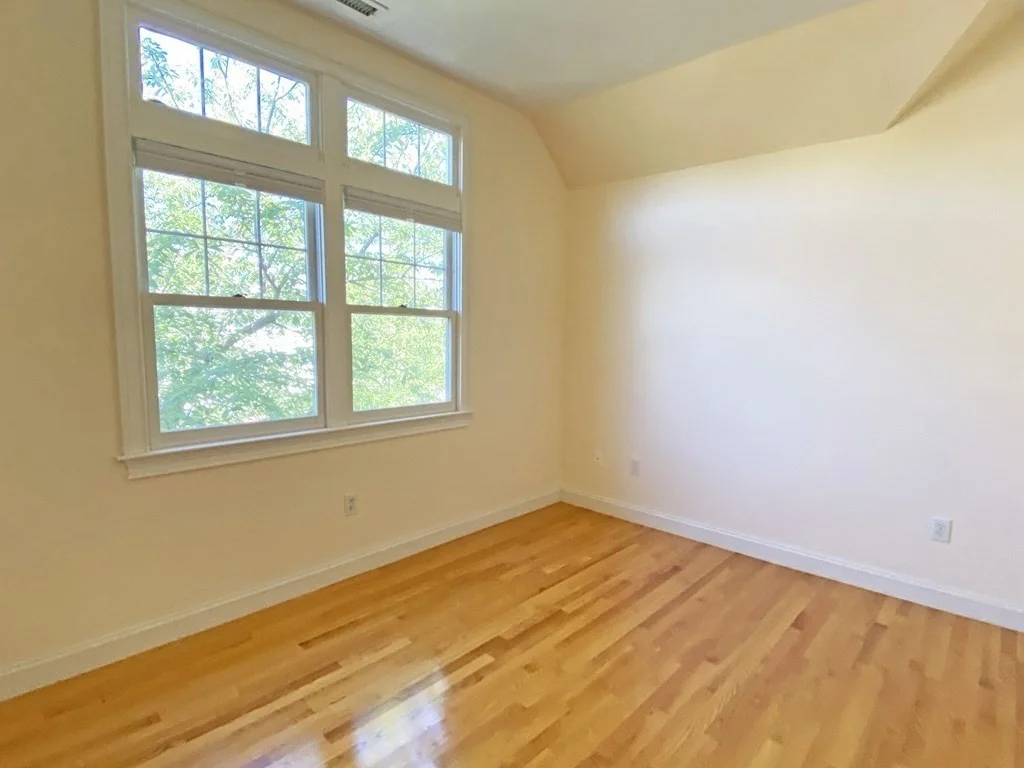4 bed, 2 bath apartment for rent at 232 Pearl St Unit 232, Newton Corner — photo 11 of 19