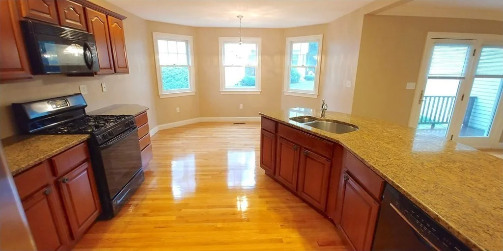 4 bed, 2 bath apartment for rent at 232 Pearl St Unit 232, Newton Corner — photo 4 of 19