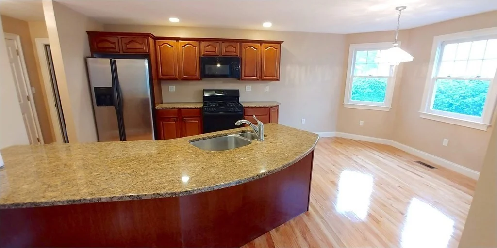 4 bed, 2 bath apartment for rent at 232 Pearl St Unit 232, Newton Corner — photo 5 of 19