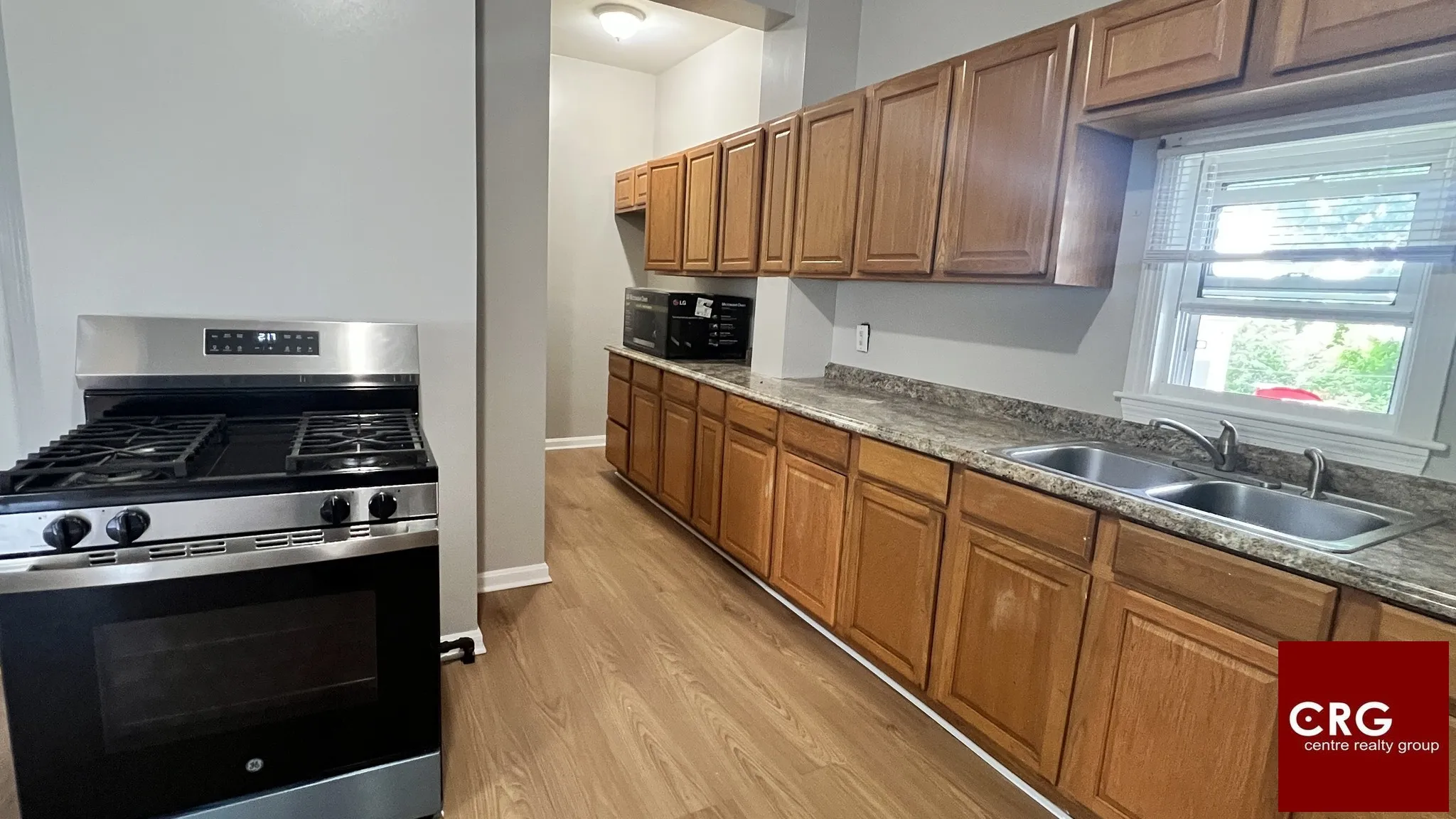 3 bed, 1 bath apartment for rent at 232 Pleasant St Unit 1, Brockton — photo 7 of 15