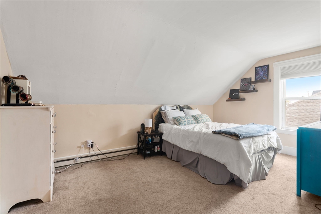 3 bed, 1 bath apartment for rent at 232 River St Unit 2, Waltham — photo 8 of 13