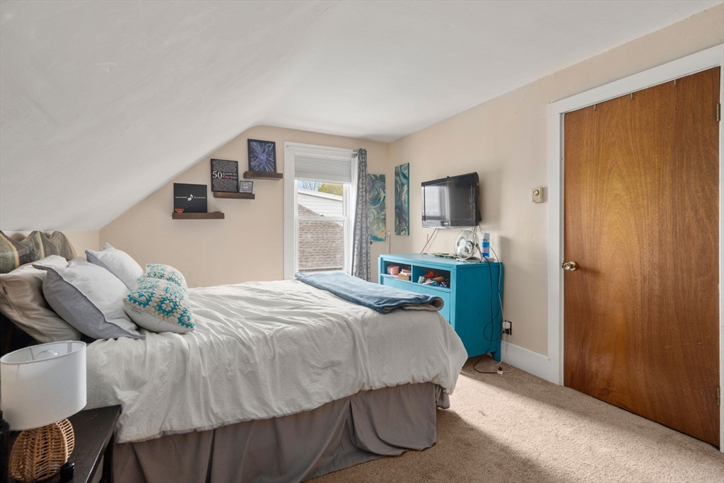 3 bed, 1 bath apartment for rent at 232 River St Unit 2, Waltham — photo 7 of 13