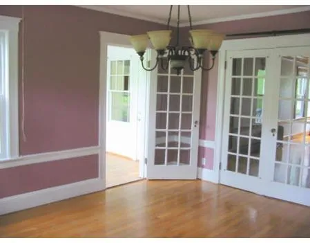 6 bed, 2 bath apartment for rent at 233-235 Commonwealth Ave Unit 1.2, Chestnut Hill — photo 2 of 28