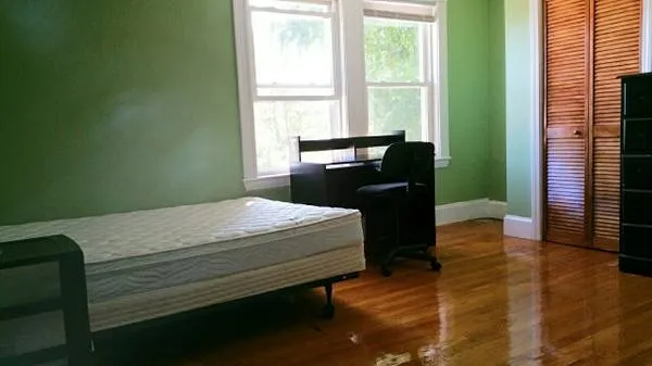 6 bed, 2 bath apartment for rent at 233-235 Commonwealth Ave Unit 1,2, Chestnut Hill — photo 24 of 28
