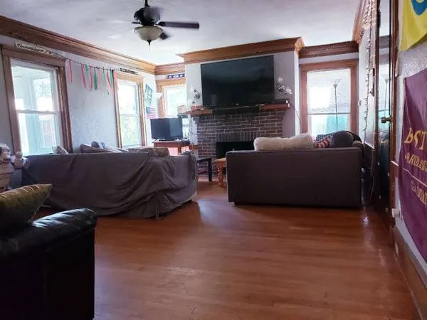 6 bed, 2 bath apartment for rent at 233-235 Commonwealth Ave Unit 1,2, Chestnut Hill — photo 22 of 28