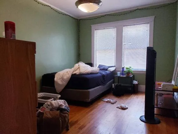6 bed, 2 bath apartment for rent at 233-235 Commonwealth Ave Unit 1,2, Chestnut Hill — photo 23 of 28