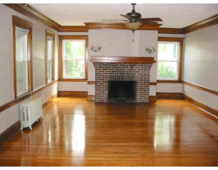 6 bed, 2 bath apartment for rent at 233-235 Commonwealth Ave Unit 1, Chestnut Hill — photo 3 of 28