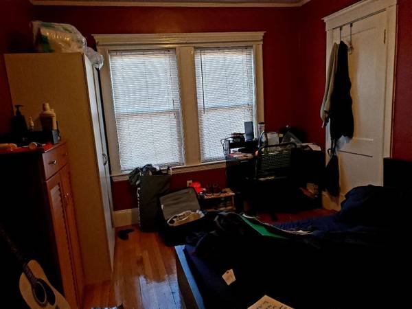 6 bed, 2 bath apartment for rent at 233-235 Commonwealth Ave Unit 2, Chestnut Hill — photo 20 of 28