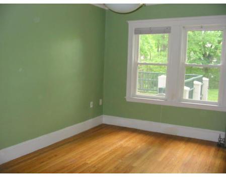 6 bed, 2 bath apartment for rent at 233-235 Commonwealth Ave Unit 2, Chestnut Hill — photo 6 of 28