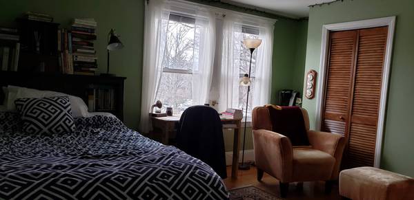 6 bed, 2 bath apartment for rent at 233-235 Commonwealth Ave Unit 2, Chestnut Hill — photo 16 of 28