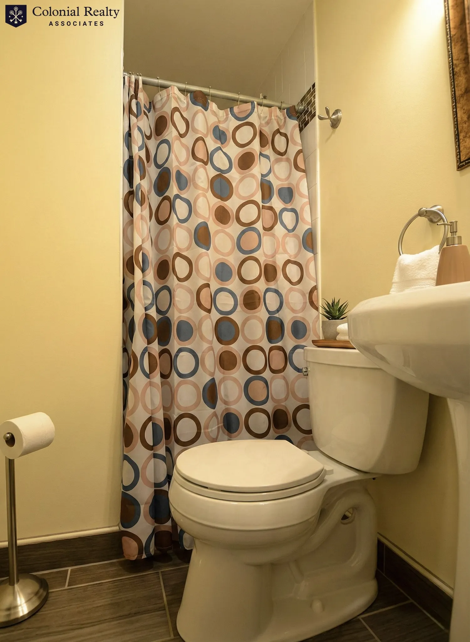 3 bed, 2 bath apartment for rent at 233 Boylston St Unit 03, Boylston Street — photo 5 of 8