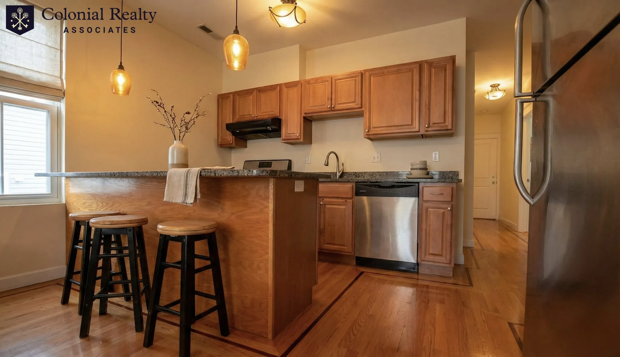 3 bed, 2 bath apartment for rent at 233 Boylston St Unit 03, Boylston Street — photo 4 of 8