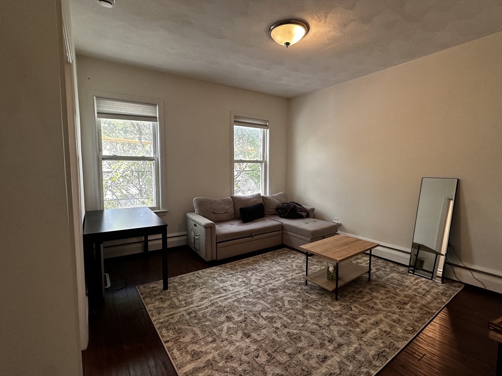 3 bed, 1 bath apartment for rent at 233 Charles Unit 2, East Cambridge — photo 4 of 14