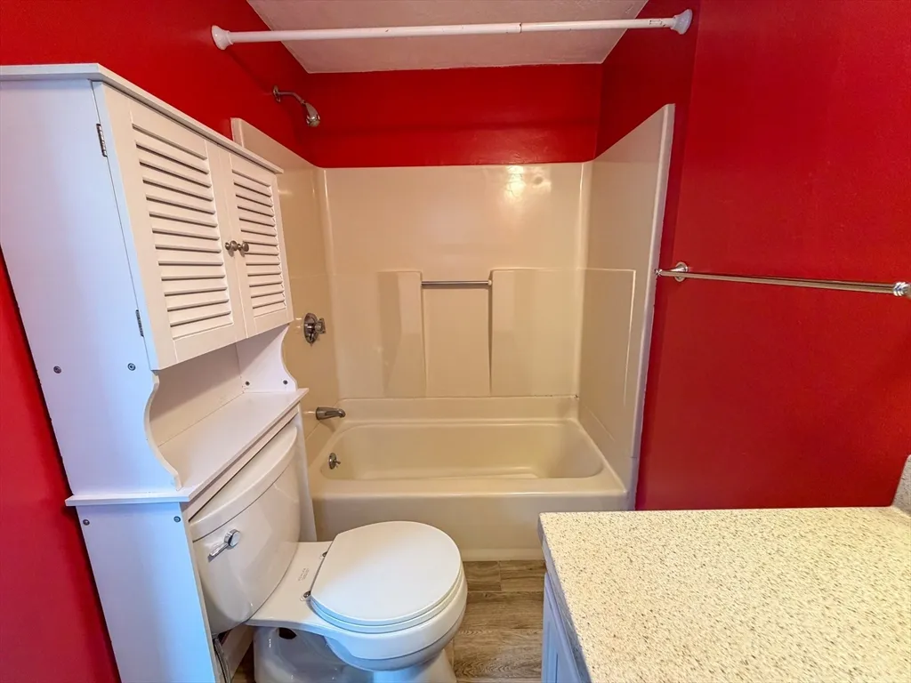 2 bed, 1 bath apartment for rent at 233 Forest St Unit 233, Malden — photo 15 of 17