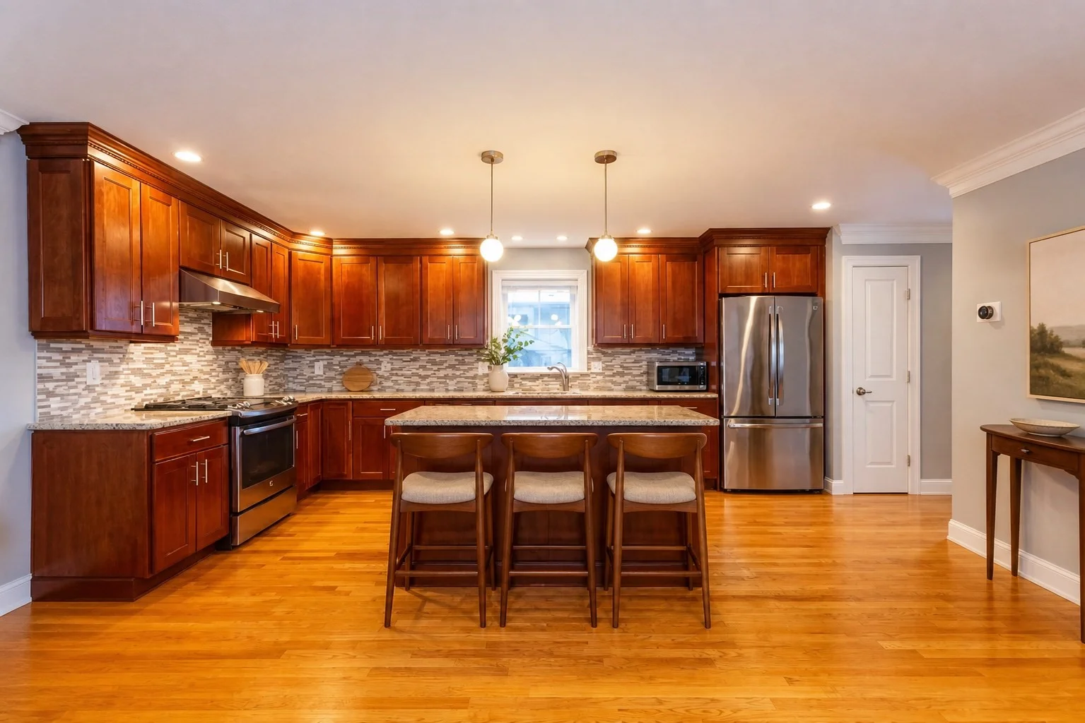 3 bed, 2 bath apartment for rent at 233 Grove St Unit 2, Waltham — photo 3 of 42