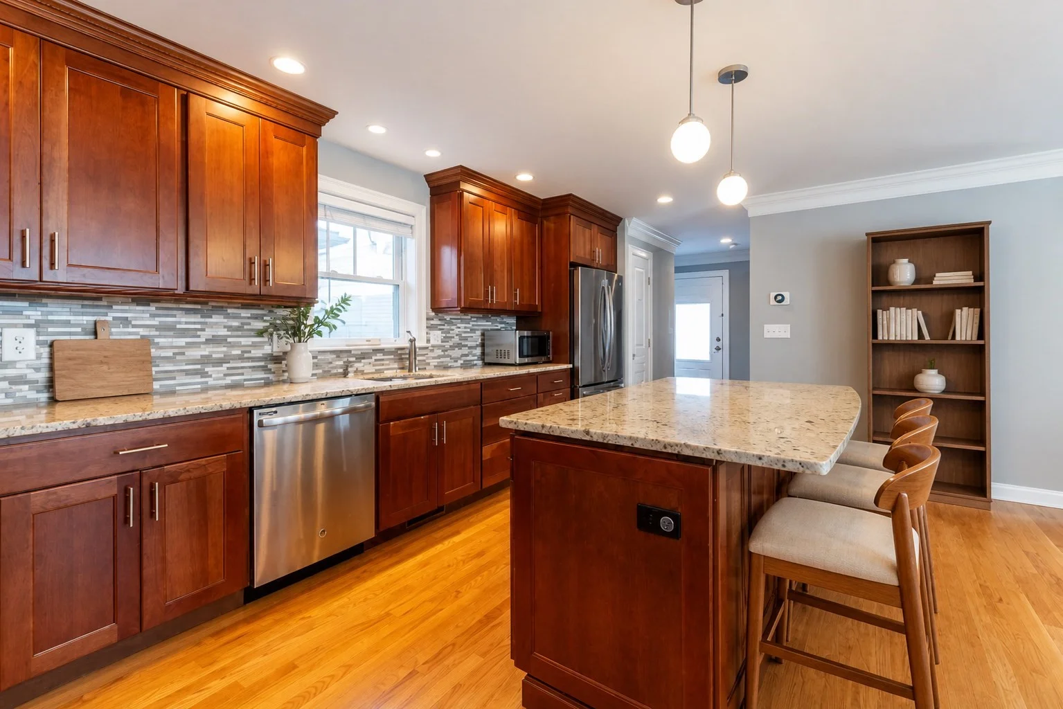 3 bed, 2 bath apartment for rent at 233 Grove St Unit 2, Waltham — photo 11 of 42