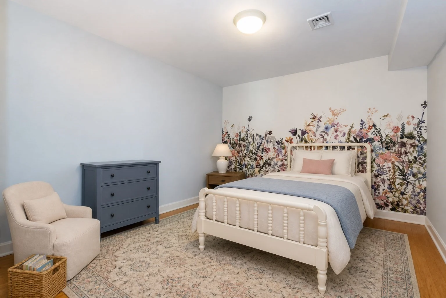 3 bed, 2 bath apartment for rent at 233 Grove St Unit 2, Waltham — photo 27 of 42