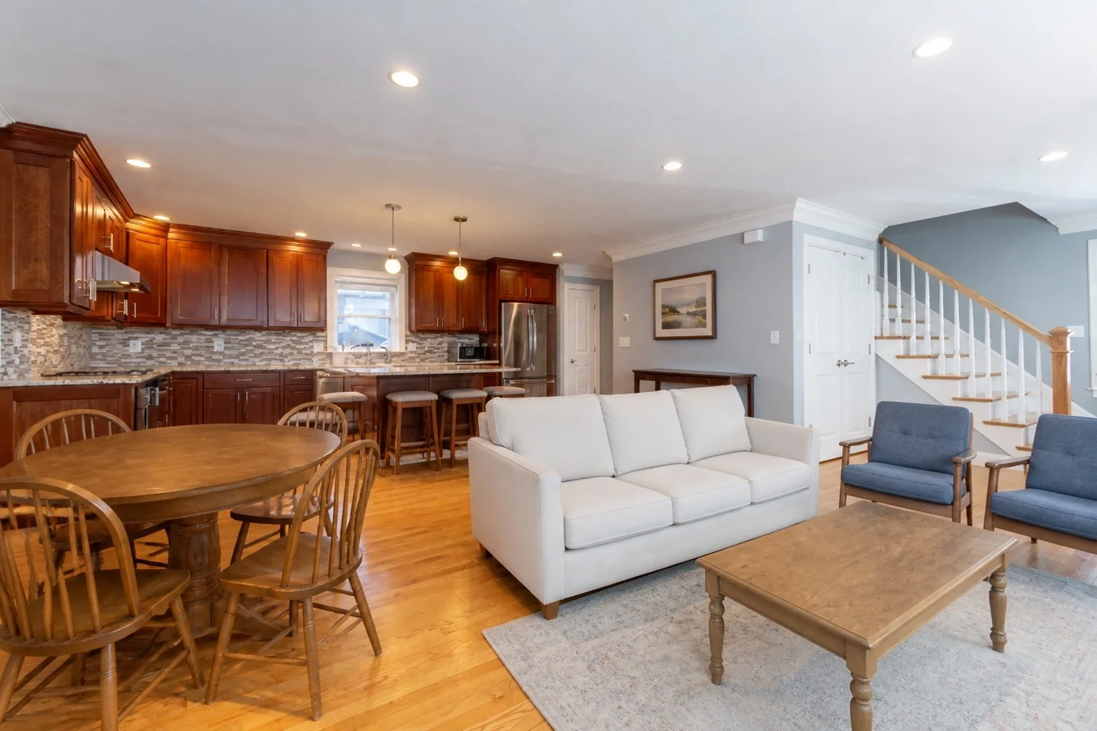 3 bed, 2 bath apartment for rent at 233 Grove St Unit 2, Waltham — photo 2 of 42