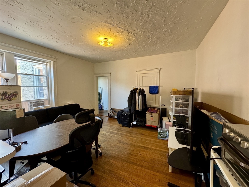 2 bed, 1 bath apartment for rent at 233 Kelton St Unit 12, Brighton — photo 2 of 7