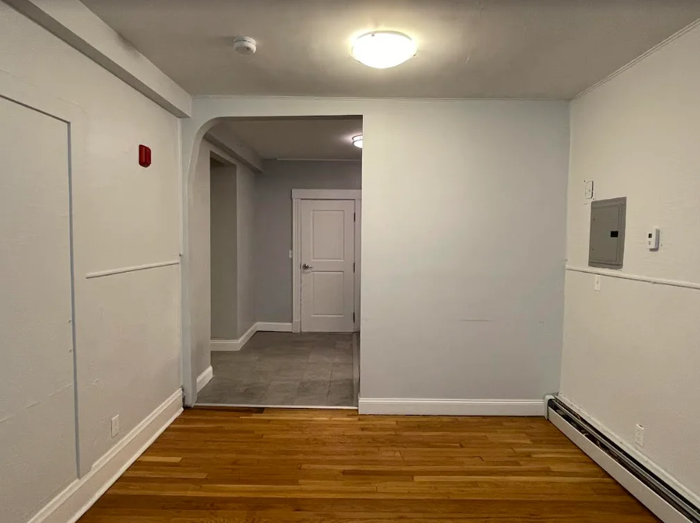 Studio bed, 1 bath apartment for rent at 233 Lafayette St Unit 10, Salem — photo 3 of 11