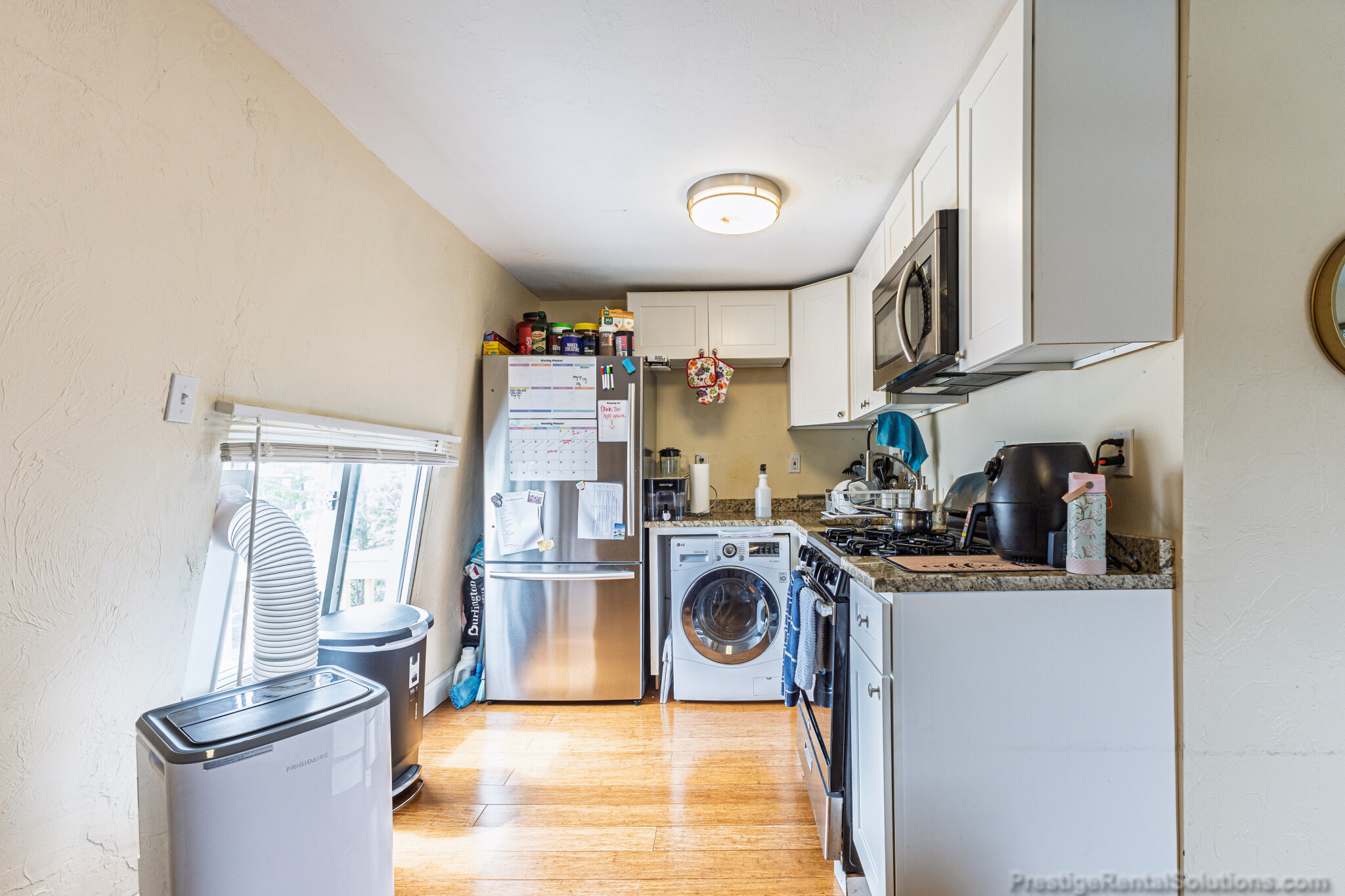 2 bed, 1 bath apartment for rent at 233 London St Unit 3, East Boston — photo 3 of 28