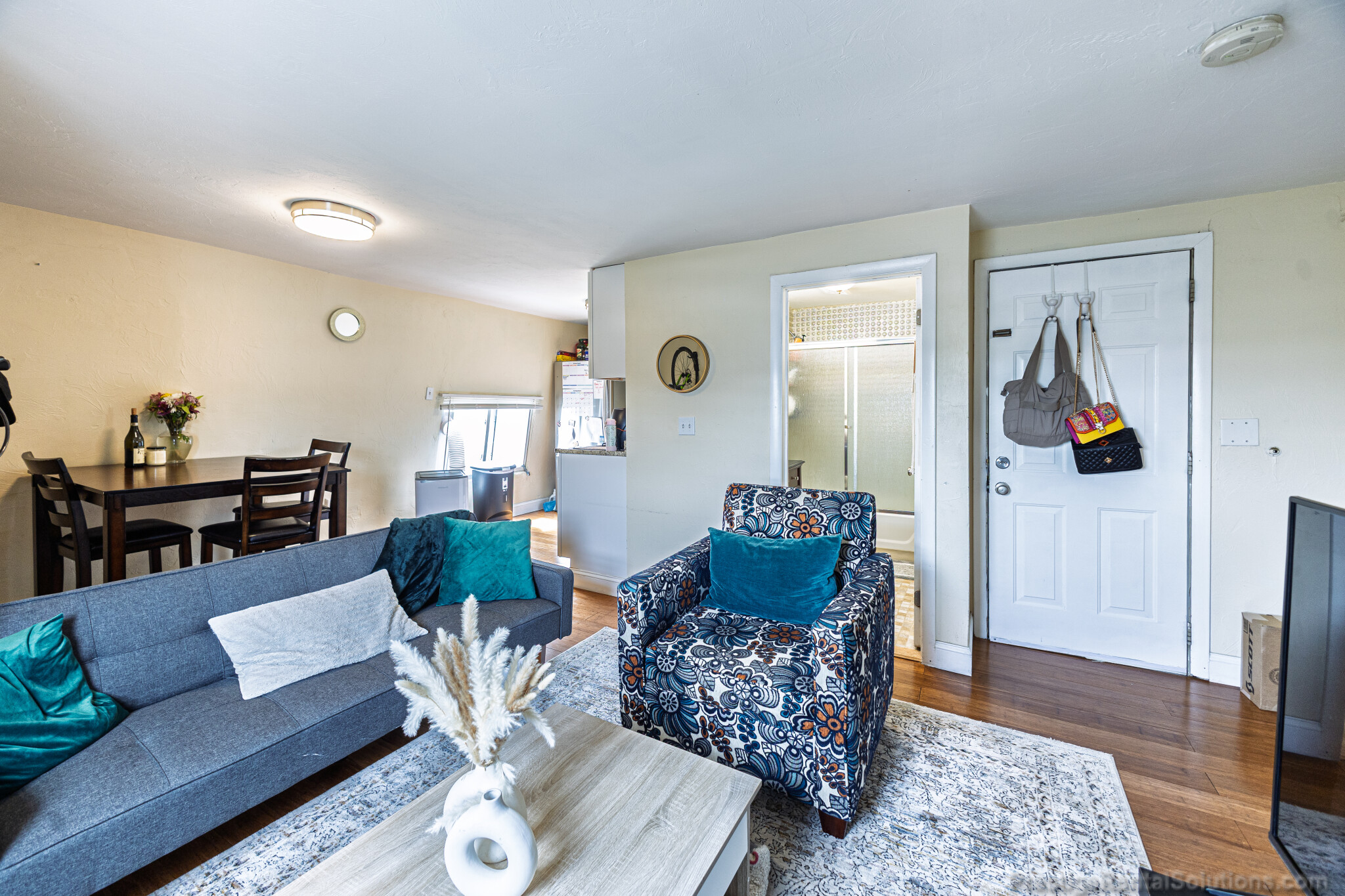 2 bed, 1 bath apartment for rent at 233 London St Unit 3, East Boston — photo 6 of 28