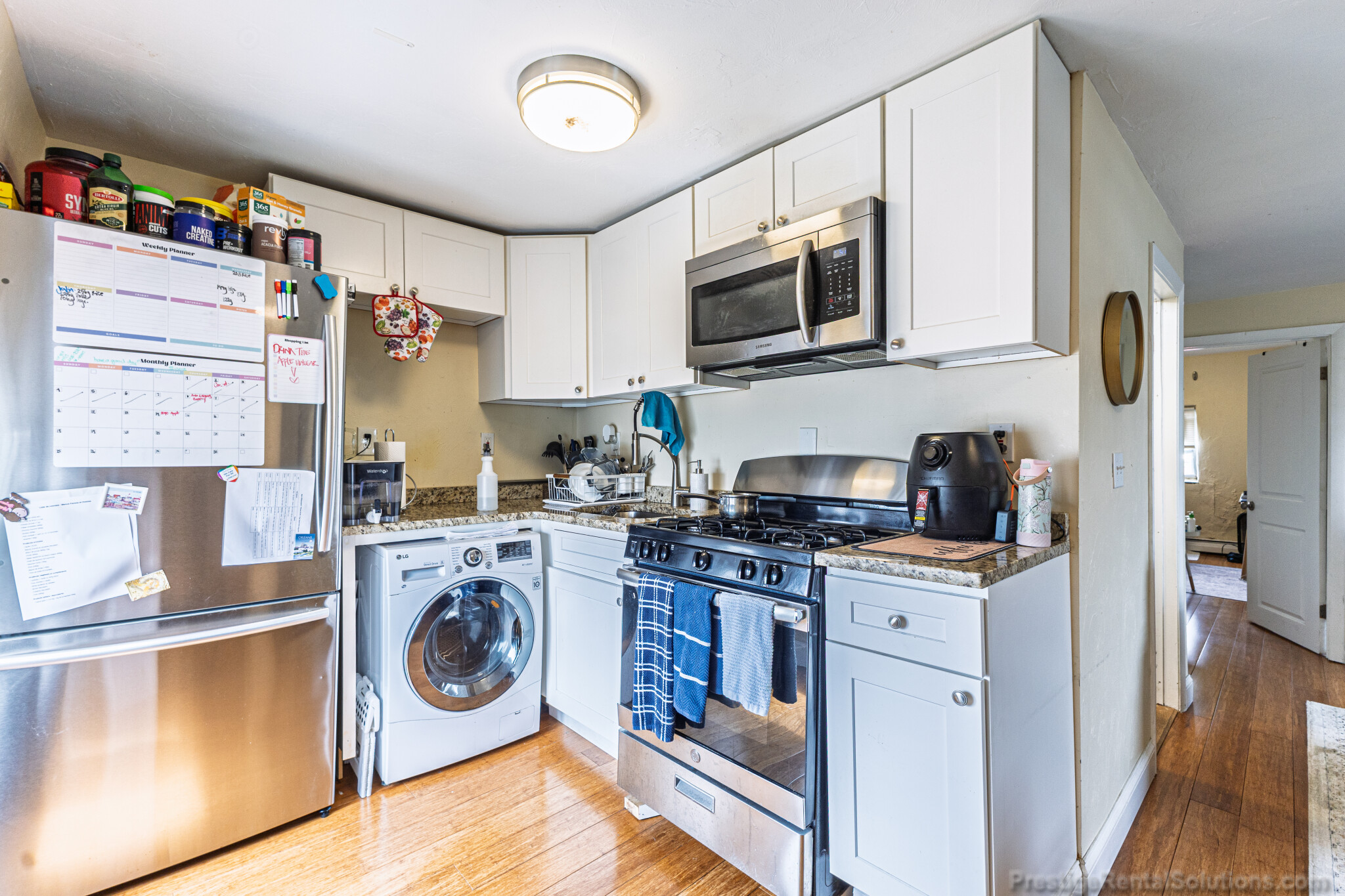 2 bed, 1 bath apartment for rent at 233 London St Unit 3, East Boston