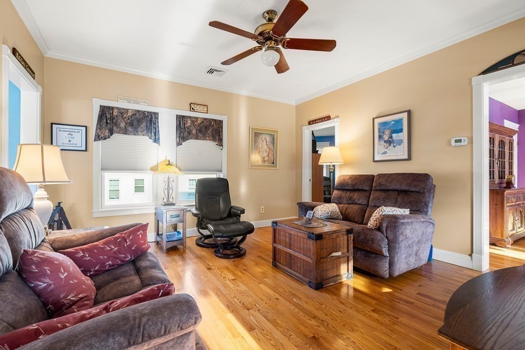 5 bed, 2 bath apartment for rent at 233 Main St Unit 2, North Andover — photo 6 of 19