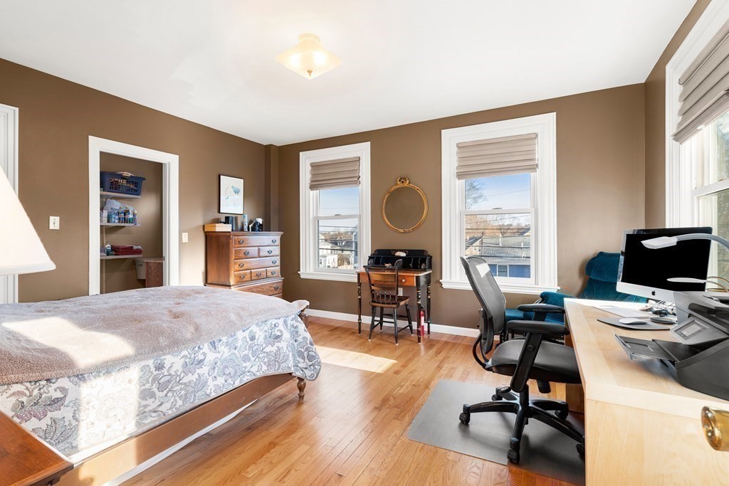 5 bed, 2 bath apartment for rent at 233 Main St Unit 2, North Andover — photo 10 of 19