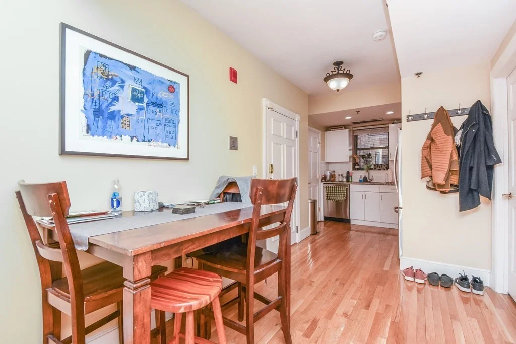2 bed, 1 bath apartment for rent at 233 North Unit 4, North End — photo 5 of 18