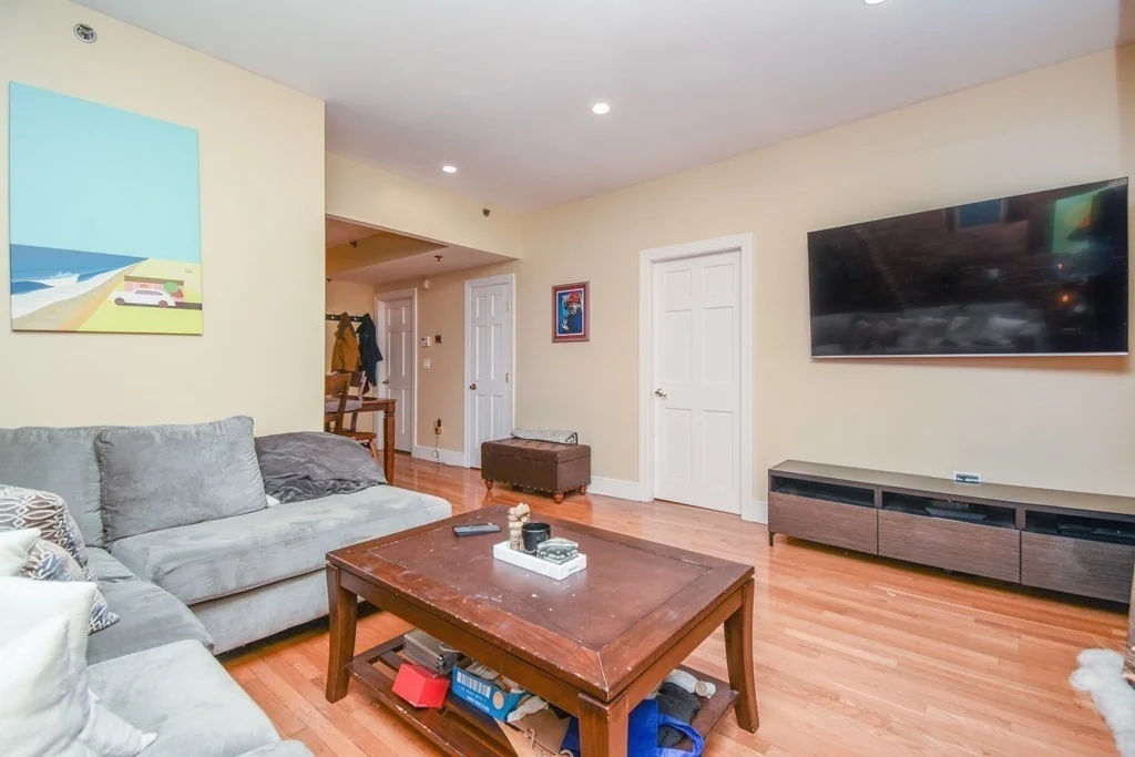 2 bed, 1 bath apartment for rent at 233 North Unit 4, North End — photo 3 of 18