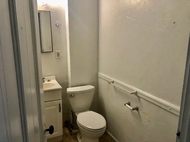 2 bed, 1 bath apartment for rent at 233 Washington Unit 2, Malden — photo 10 of 13