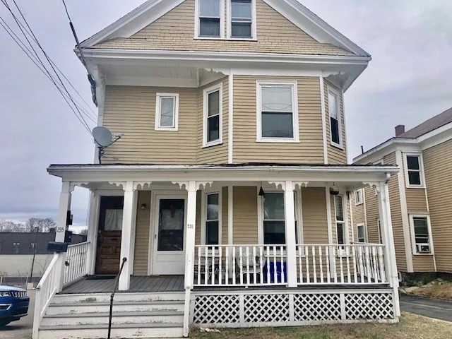 2 bed, 1 bath apartment for rent at 233 Washington Unit 2, Malden — photo 1 of 13