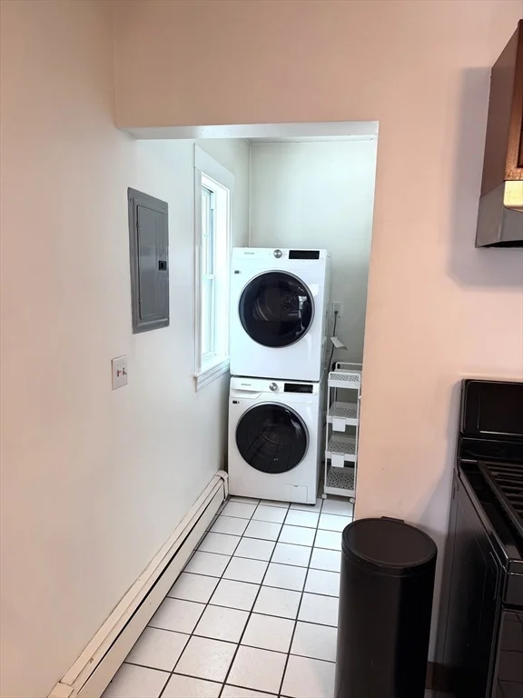 3 bed, 1 bath apartment for rent at 234 Brook Rd Unit 1, Milton — photo 6 of 25