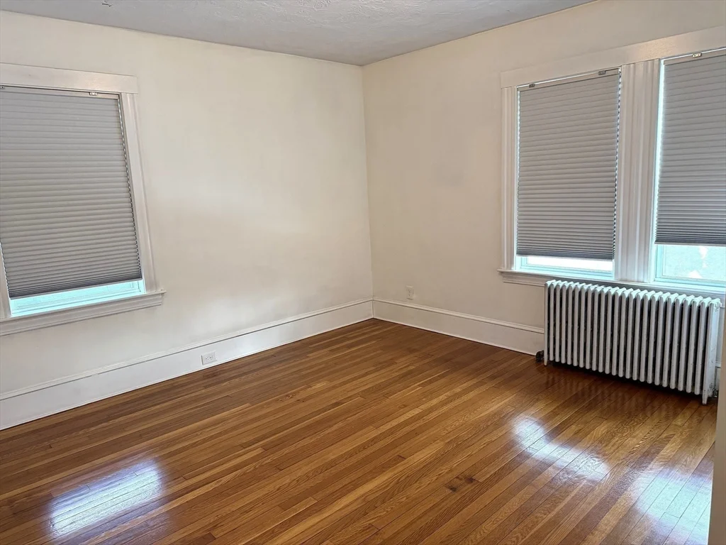 3 bed, 1 bath apartment for rent at 234 Brook Rd Unit 1, Milton — photo 15 of 25