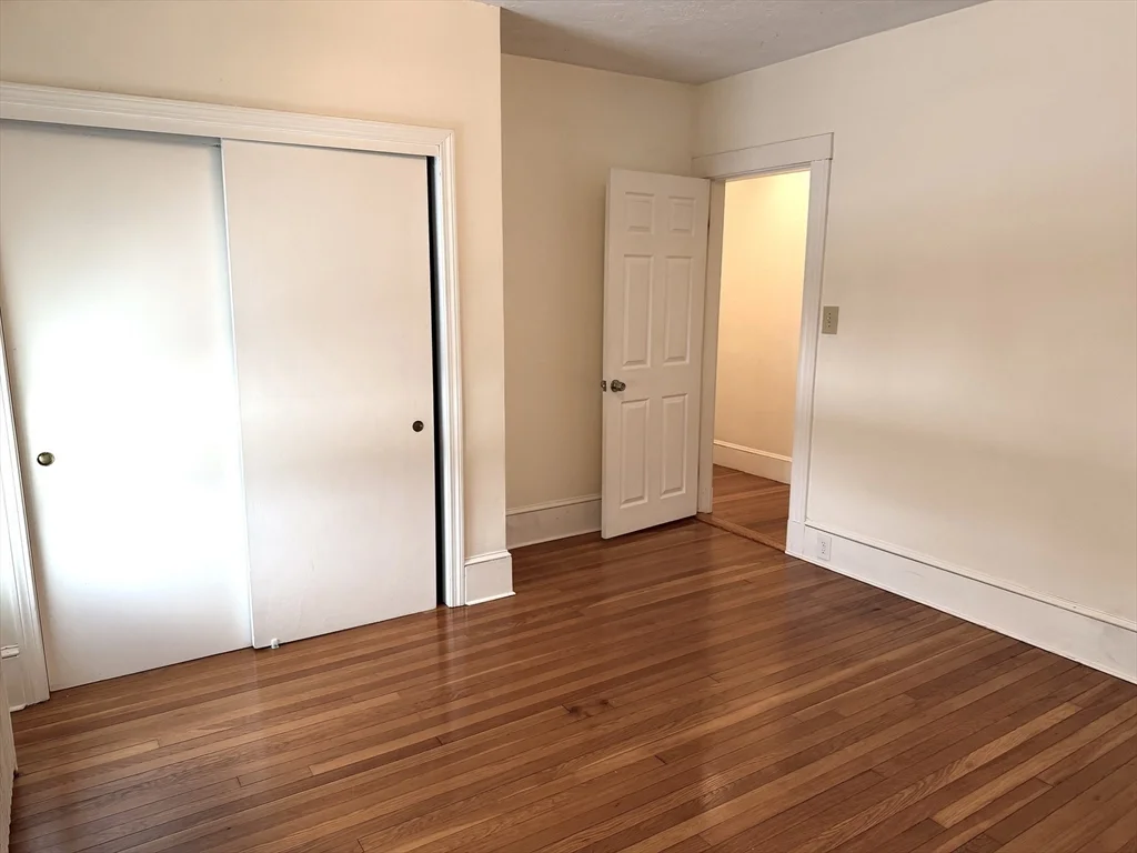 3 bed, 1 bath apartment for rent at 234 Brook Rd Unit 1, Milton — photo 9 of 25