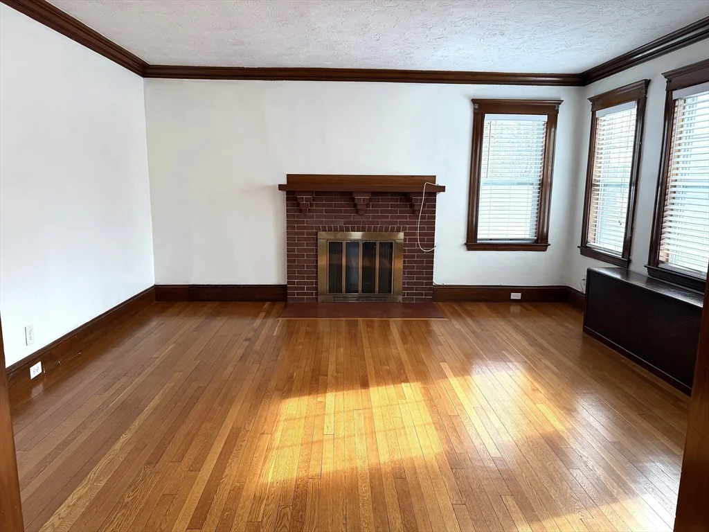 3 bed, 1 bath apartment for rent at 234 Brook Rd Unit 1, Milton — photo 23 of 25