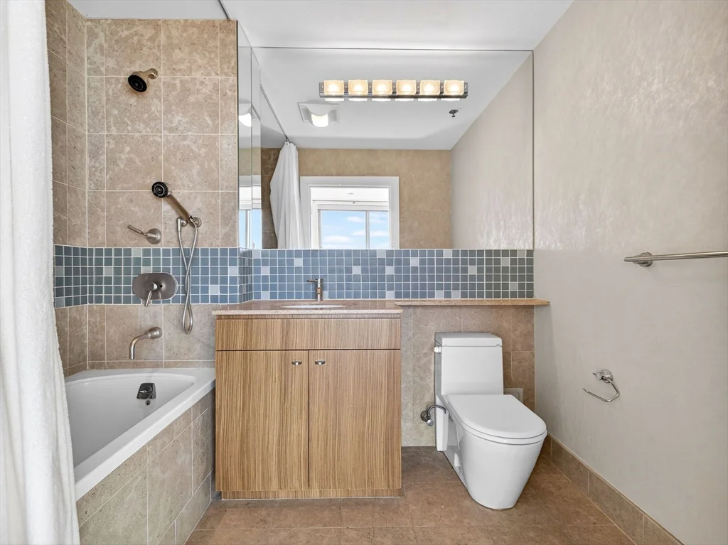 3 bed, 2 bath apartment for rent at 234 Causeway St Unit 1012, North End — photo 16 of 25