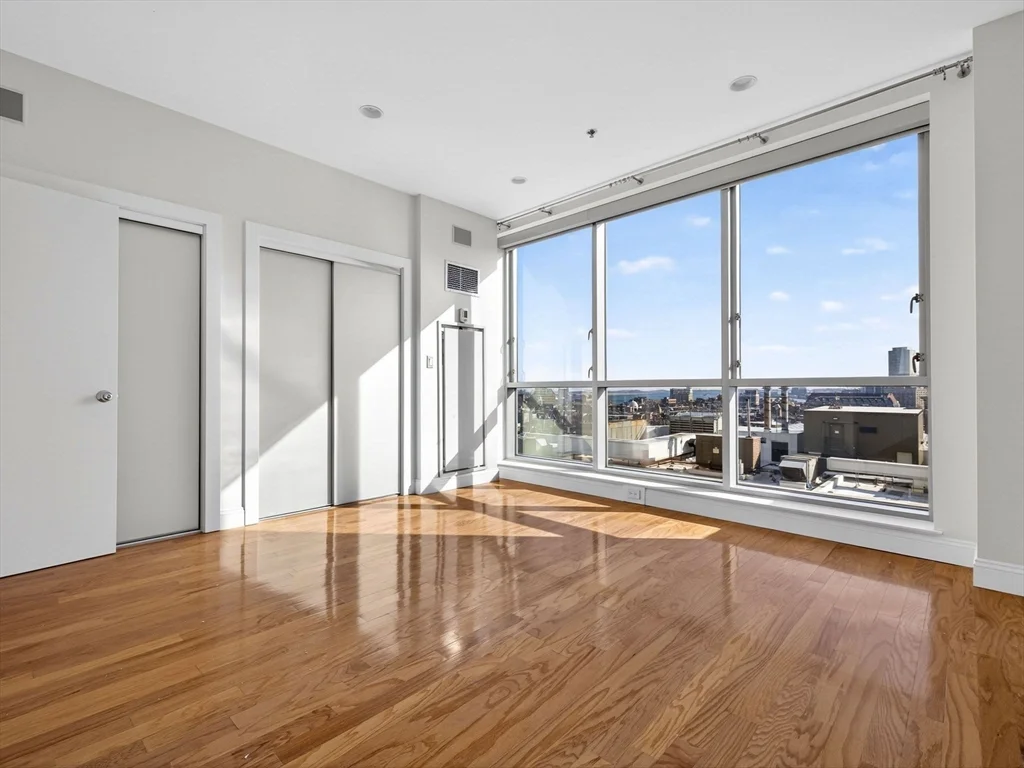 3 bed, 2 bath apartment for rent at 234 Causeway St Unit 1012, North End — photo 12 of 25