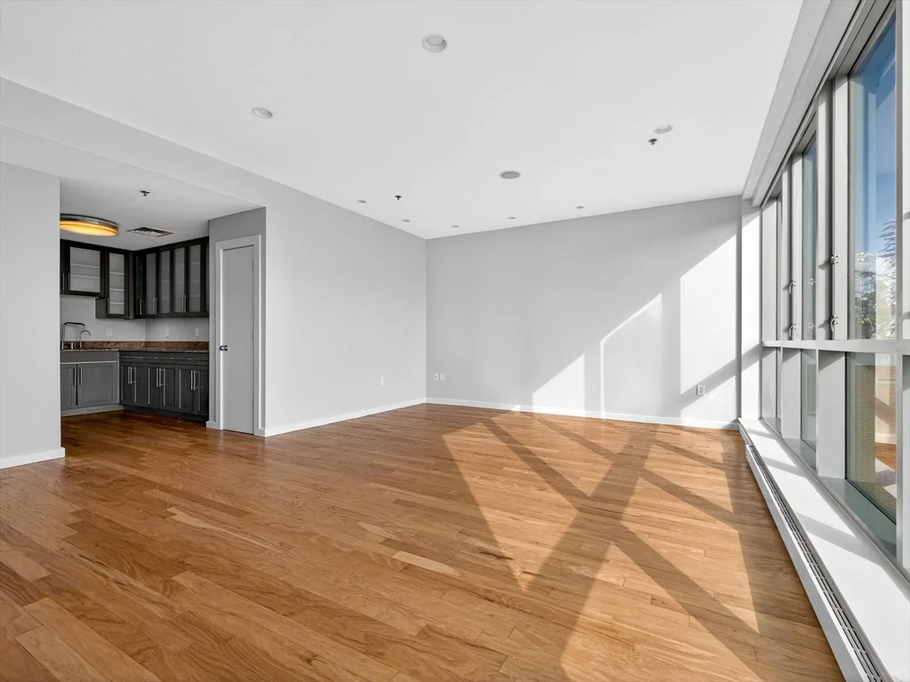 3 bed, 2 bath apartment for rent at 234 Causeway St Unit 1012, North End — photo 7 of 25