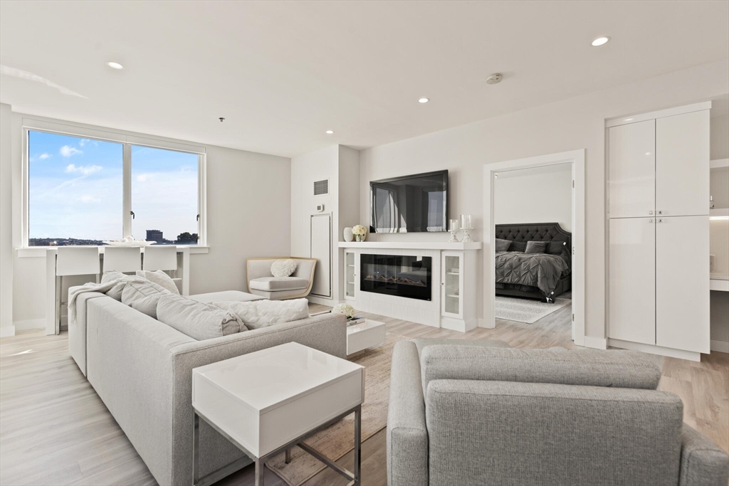 3 bed, 2 bath apartment for rent at 234 Causeway Unit 709, North End — photo 1 of 28