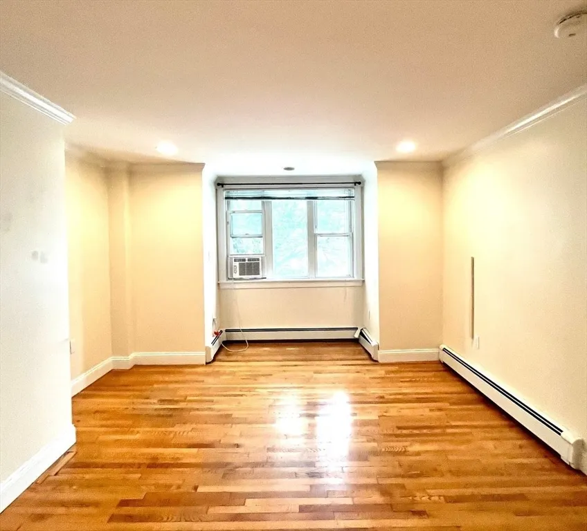 1 bed, 1 bath apartment for rent at 234 Lexington St Unit 1, Eagle Hill — photo 3 of 4