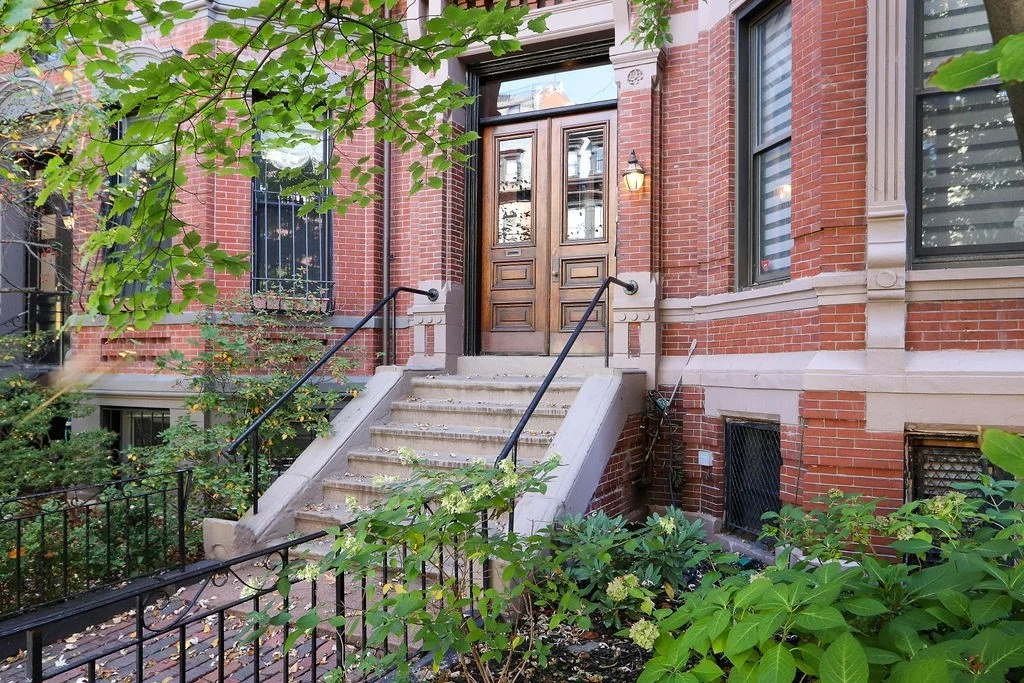 2 bed, 1 bath apartment for rent at 234 Marlborough St Unit 5, Back Bay — photo 2 of 15